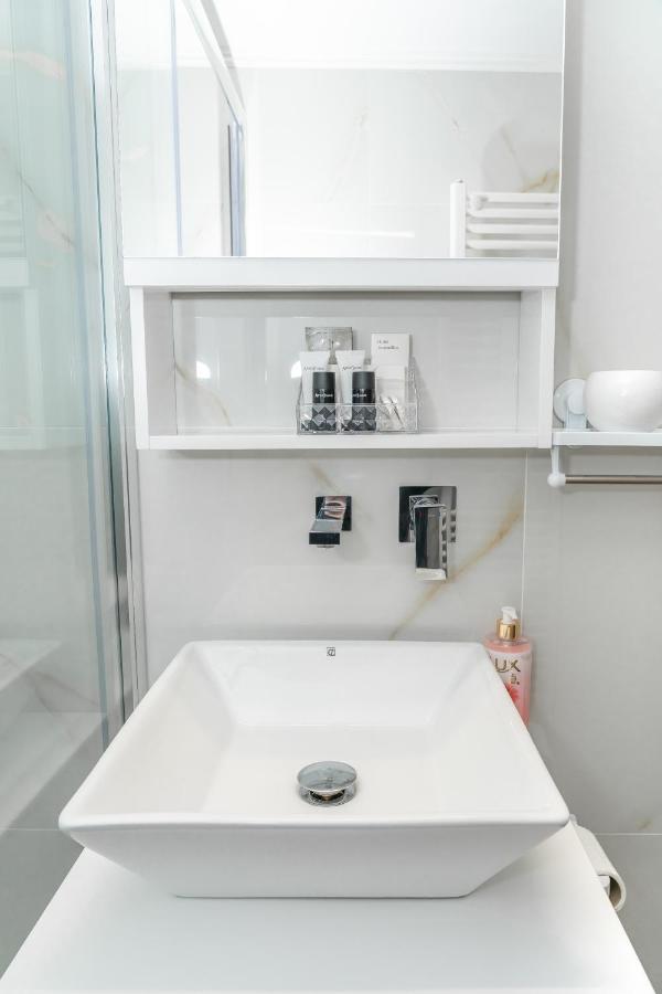Angels Apartment Free Private Parking เทสซาโลนิกิ ภายนอก รูปภาพ